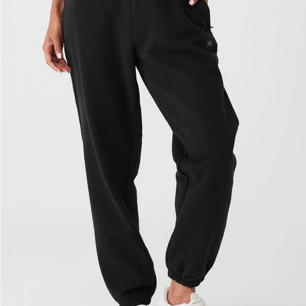 ALO Yoga Cuffed Renown Heavyweight Sweat